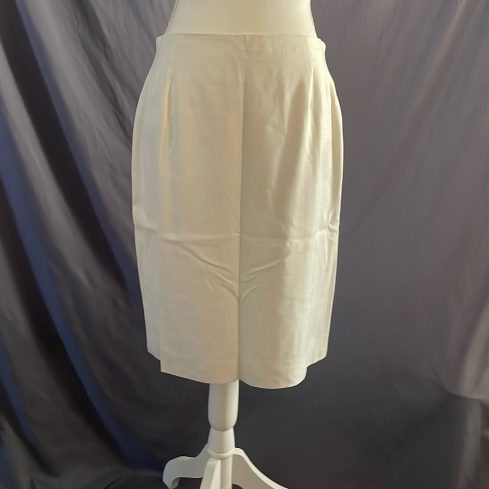 VP Collections pencil skirt